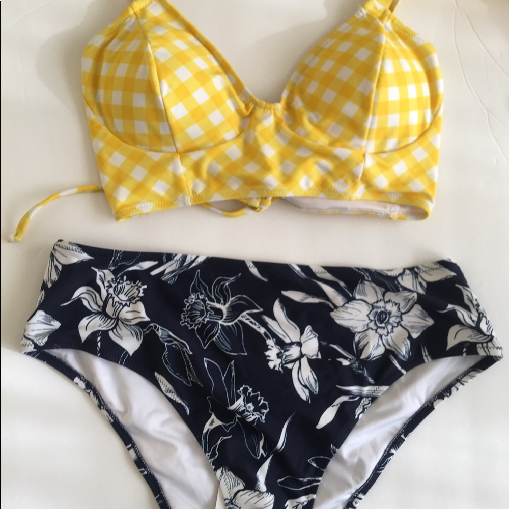 CUPSHE Women's Two-Piece Gingham Floral Bikini Set Swimsuit XXL Brand New